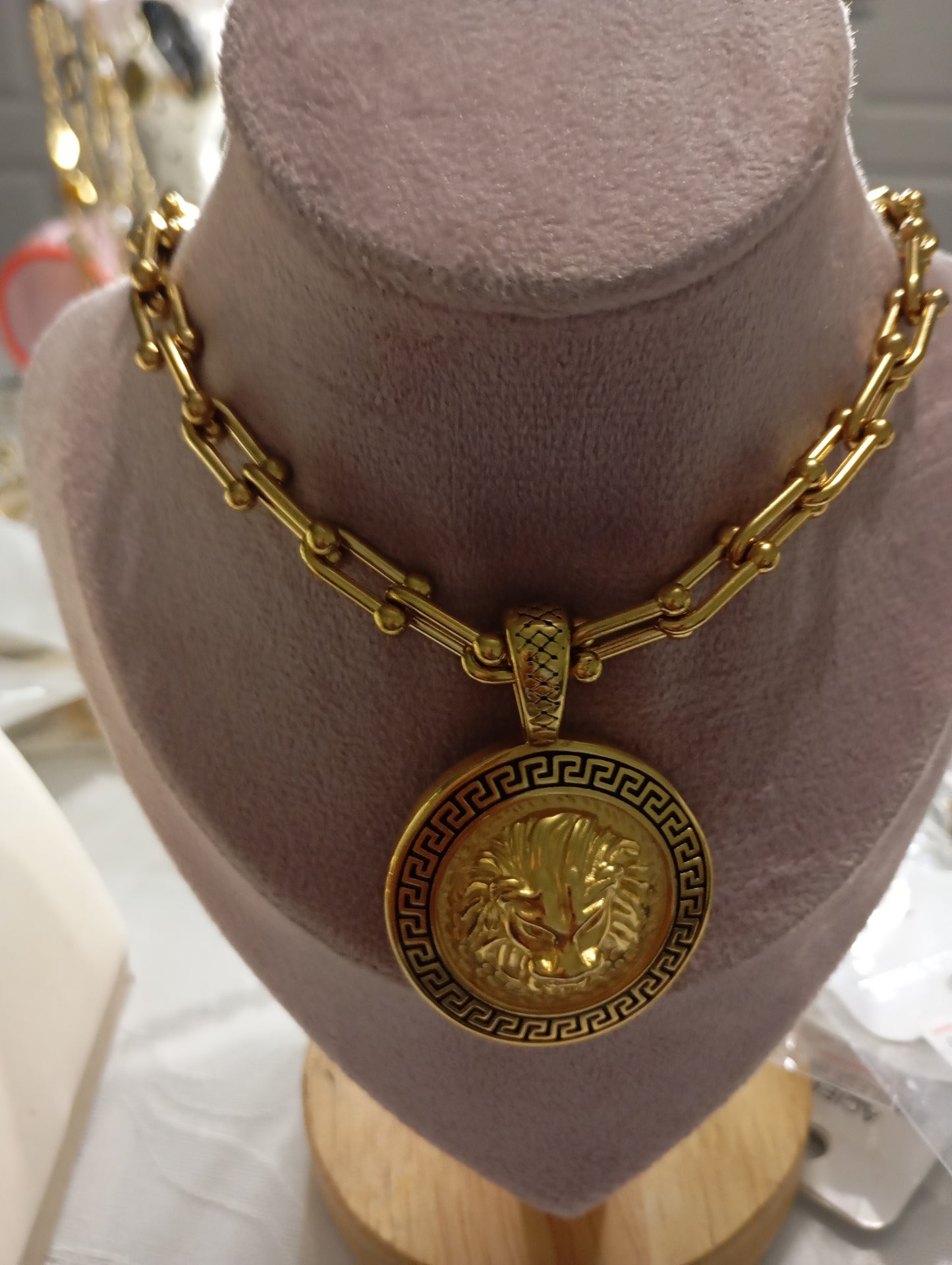 Collier Tiffany avec Versace