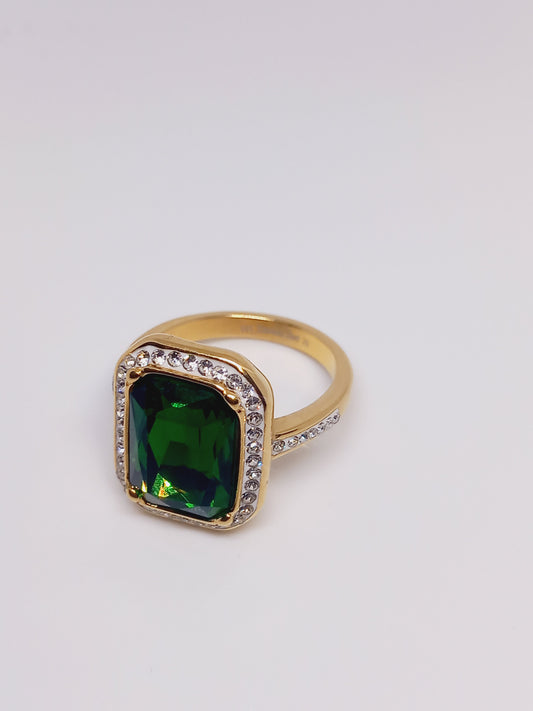 Bague perle verte avec strasse